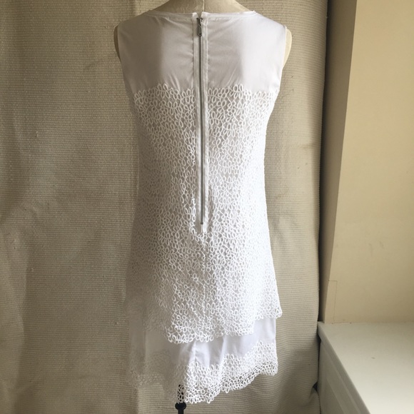 Elie Tahari Architectural Modern Lace Sheath Dress - Picture 5 of 8